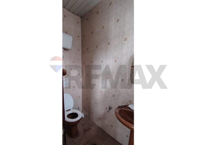 ALQUILER DE COMPLEJO COMERCIAL, LOGÍSTICO Y ADMINISTRATIVO