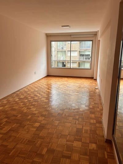 Apartameno dos dormitorios en Pocitos. Con garaje incluido.