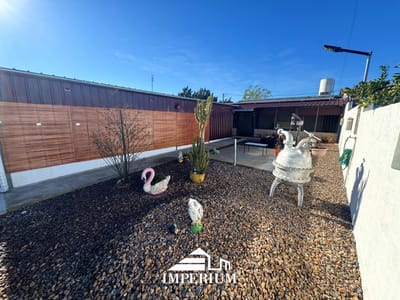 Venta Casa de 3 dormitorios y barbacoa en Pajas Blancas