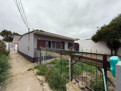 VENTA CASA CON 3 APARTAMENTOS EN PASO CARRASCO