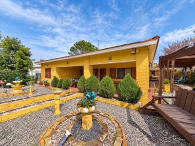 Venta Casa 4 dormitorios  con Piscina   Parque del Plata