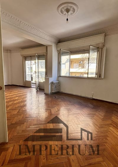 Venta Apartamento 4 dormitorios 3 baños con garage Centro