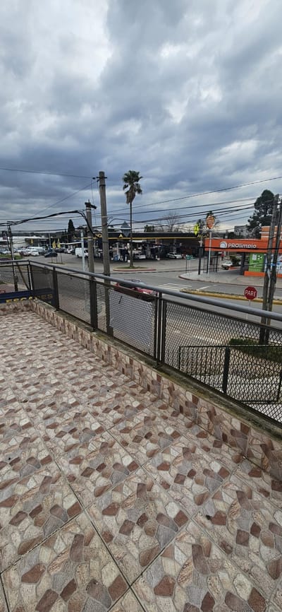 Alquiler LOCAL COMERCIAL + VIVIENDA – PANDO