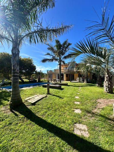 Alquiler temporal Casa 6 dormitorios Balneario Buenos Aires