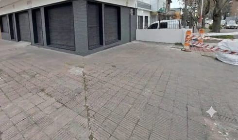 Alquiler Local comercial sobre Monte Caseros