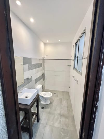 Alquiler Apartamento 3 dormitorios con 2 patios Cordon Sur