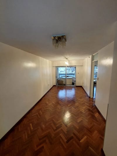 Alquiler Apartamento 3 dormitorios en Tres Cruces con balcón y terraza