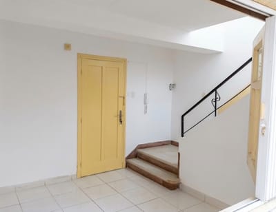 Alquiler Apartamento  tipo casa ( duplex) 2 dormitorios Parque Batlle