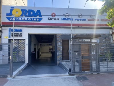Venta Deposito y Casa de 2 dormitorios en la Blanqueada.
