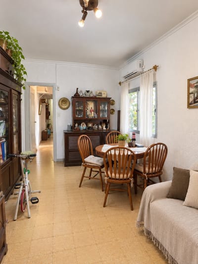 Venta o Permuta Apto 3 dormitorios 2 baños Ciudad Vieja