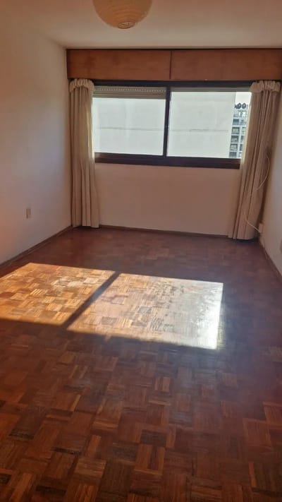 Alquiler Apartamento 2 dormitorios Cordón A una cuadra de la Av. 18 de Julio