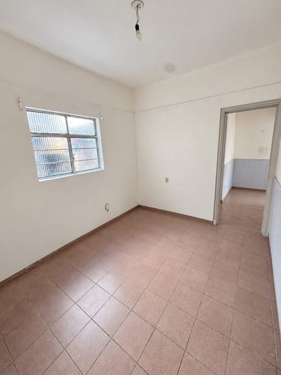 APARTAMENTO EN ALQUILER, 2 DORMITORIOS Y PATIO, EN CORDÓN.