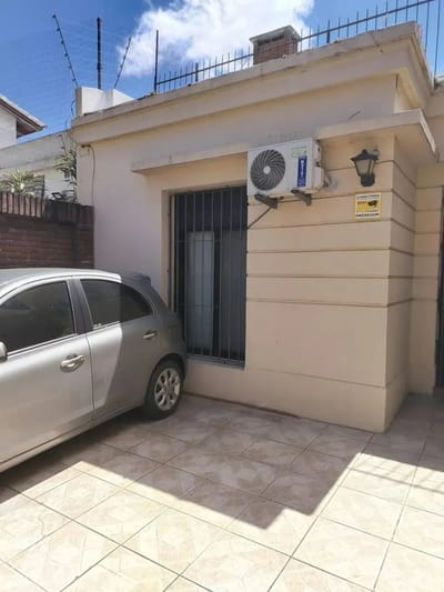 Alquiler Casa 2 dormitorios Con Cochera Parque Batlle