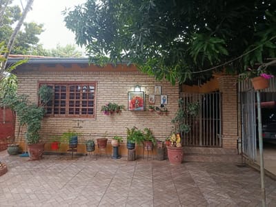 EN VENTA CASA EN ÑEMBY BARRIO VILLA DEL SUR 