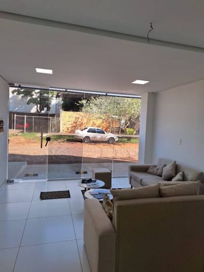 En Venta salon comercial, en Barrio San Miguel (San Lorenzo)  A 