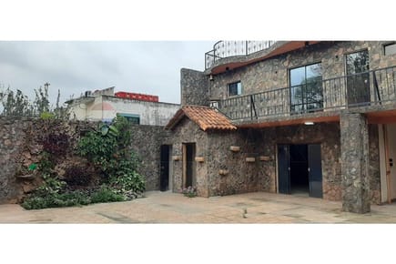 Vendo Amplia Casa en San Lorenzo, Barrio Barcequillo 