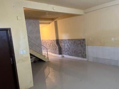  CASA DE 2 PLANTAS EN VENTA – BARRIO REPUBLICANO