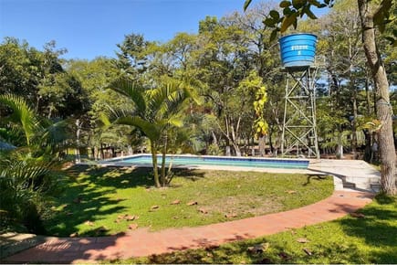 Granja para producción Ganadera y Turismo