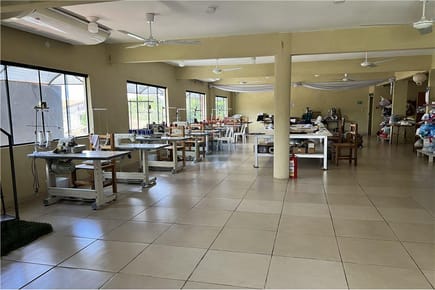 Local Comercial - Alquiler - Ñemby, Paraguay