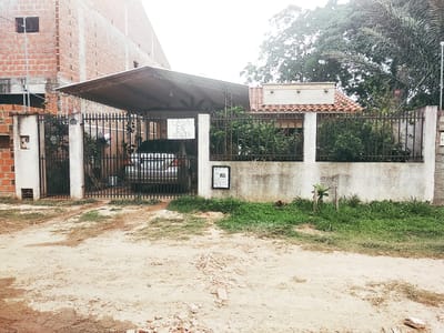 CASA EN VENTA EN RADIAL 17 1/2 KM9 URBANIZACIÓN INTELIGENTE 