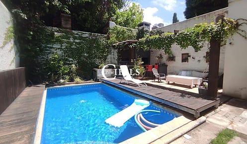 Espectacular y muy disfrutable casa a la venta, de 3 dormitorios con parrillero en pleno Pocitos!