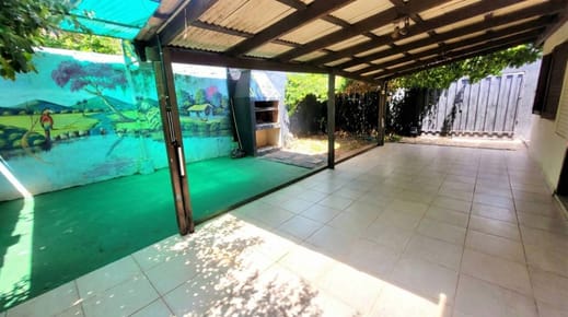 Vendo propiedad en Villa Adela Luque (Z/ Supermercado Los Jardines)