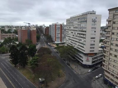 Exclusivo Apartamento en Venta, Ubicación Céntrica. 3 Dormitorios, Garaje Privado.