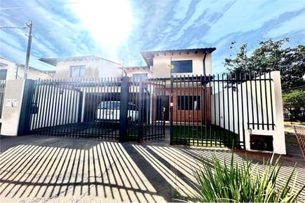 VENDO CASA EN FERNANDO DE LA MORA