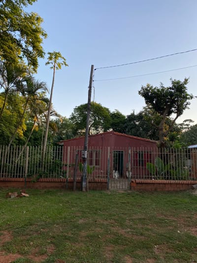 VENDO CASA EN ZONA LUQUE-SAN LORENZO 