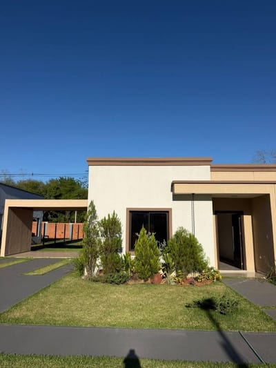 ALQUILO CASA BARRIO CERRADO- LUQUE MARAMBURE 