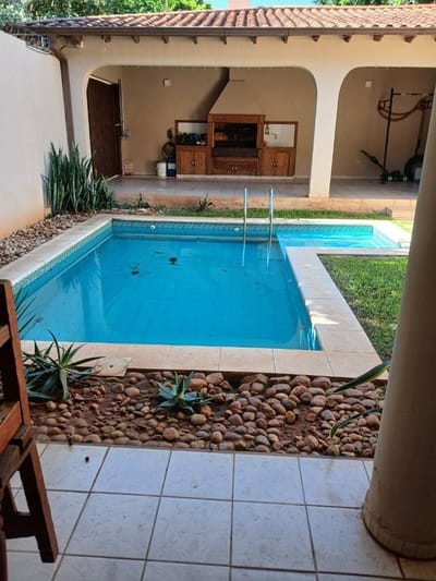 CASA EN LAMABARE BARRIO KENNEDY