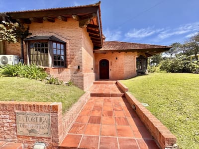 (BPV-BPV-10248)  Casa en alquiler la barra 4 dormitorios con piscina
