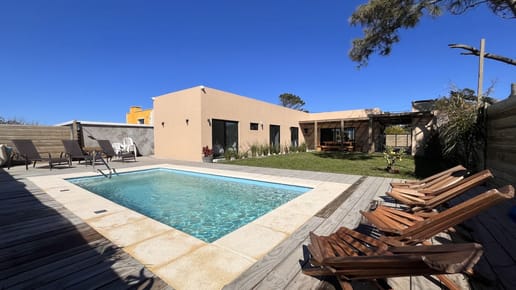 (BPV-BPV-10603)  Casa en venta de 4 ambientes en BALNEARIO BUENOS AIRES