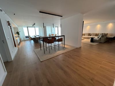 (BPV-BPV-10717)  Departamento 4 Dormitorios en Trump Tower Punta del Este con Amenities de Lujo