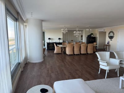 (BPV-BPV-10756)  Apartamento en venta de 4 dormitorios en Playa Brava Punta del Este Le Parc II