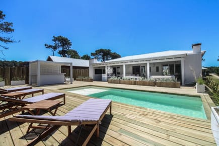 (BPV-BPV-11041)  Casa en venta de 5 ambientes en PINAR DEL FARO