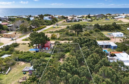 (BPV-BPV-11129)  Terreno en venta a pasos del mar en Tio Tom