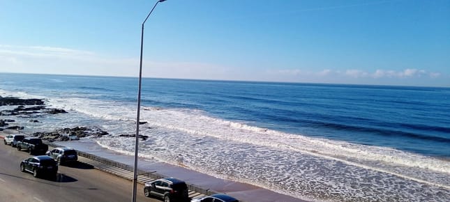 (BPV-BPV-11241)  Apartamento en venta frente al mar de 3 dormitorios en la Peninsula, Punta Del Este