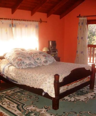 (BPV-BPV-2322)  Casa en venta de 4 ambientes en LAS GRUTAS