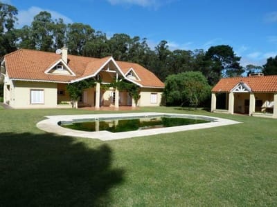 (BPV-BPV-2536)  Casa en venta de 7 ambientes en PINARES