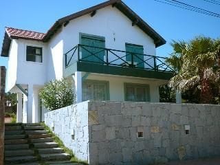 (BPV-BPV-3441)  Casa en alquiler temporal de 5 ambientes en MONTOYA