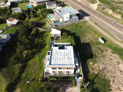 (BPV-BPV-7111)  Hermosa casa de 5 dormitorios en Montoya alquiler