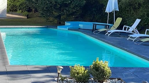 (BPV-BPV-7547)  Casa en venta de 8 ambientes en LUGANO