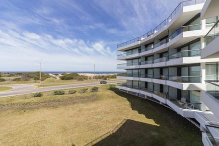 (BPV-BPV-9696)  Departamento en venta de 4 ambientes en PLAYA BRAVA
