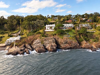(BPV-BPV-9938)  Casa sobre el mar en alquiler Punta Ballena Casa pueblo