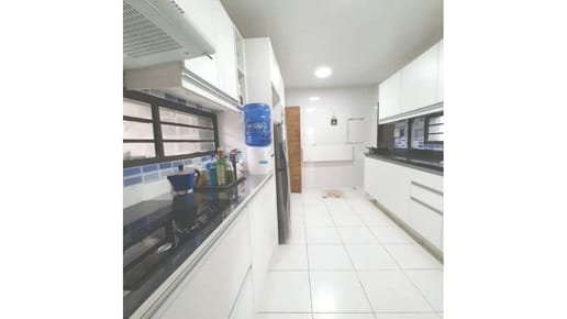 Residencia en venta en Barrio Las Lomas  Arquitectura moderna| Asunción
