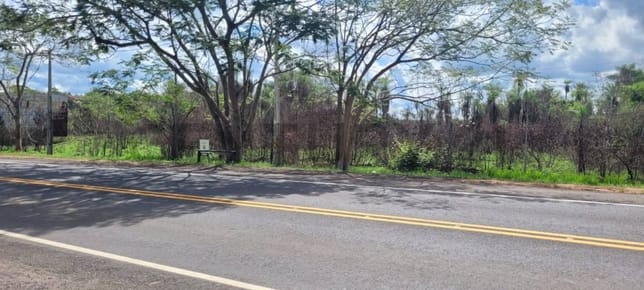 OFERTA!! AMPLIO TERRENO SOBRE RUTA EN VENTA EN ITACURUBI DE LA CORDILLERA