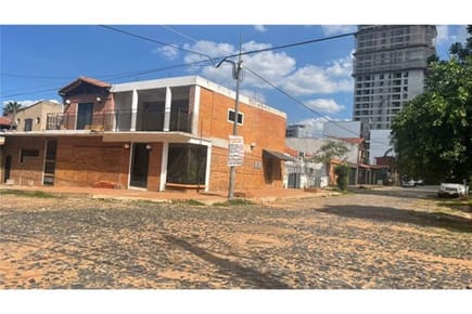 N VENTA – PROPIEDAD EN ESQUINA CON 3 VIVIENDAS INDEPENDIENTES EN MURUCUYÁ!