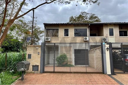 DÚPLEX EN VENTA - LUQUE
