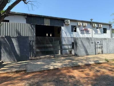 ALQUILO TINGLADO DE 900M2 EN EL BARRIO REPUBLICANO(LAMBARÉ